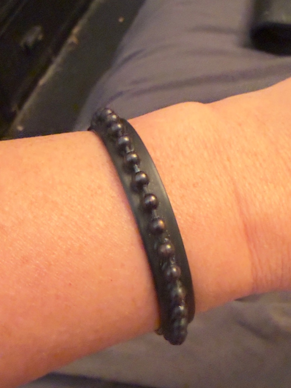TOVA Georgianna Cuff - Smutt